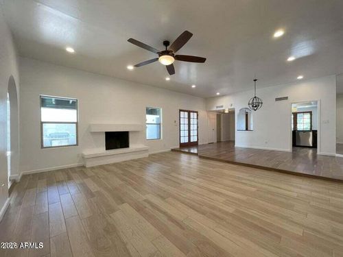 12847 N 40th Way, Phoenix, AZ, 85032 | Card Image