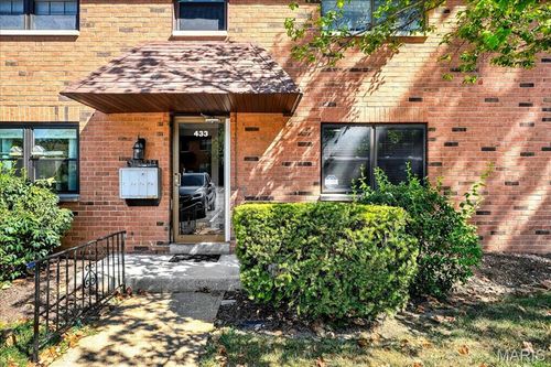 apt-2-433 S Clay Ave, Kirkwood, MO, 63122-5835 | Card Image