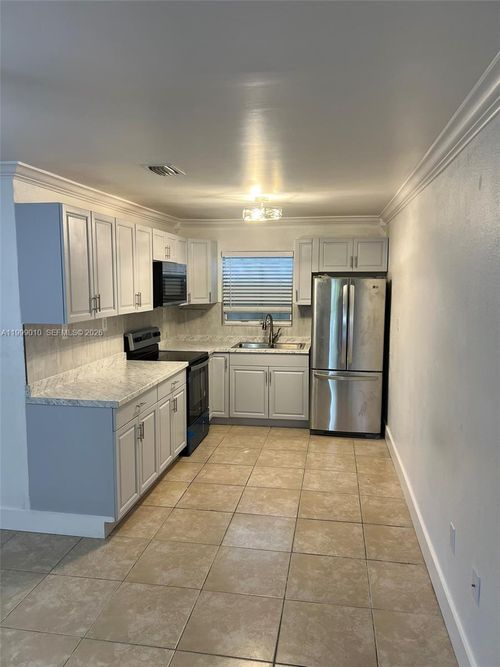1-6018 Plunkett St, Hollywood, FL, 33023-1831 | Card Image