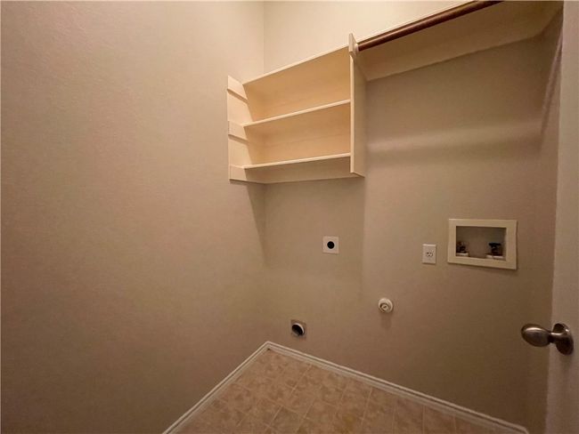 1105 Alexandria Way, House other with 4 bedrooms, 2 bathrooms and 4 parking in Round Rock TX | Image 7
