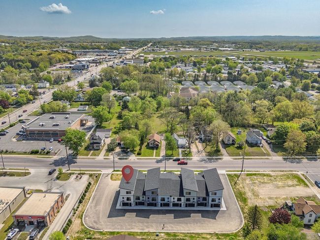 202 S Dewey Avenue, Condo with 3 bedrooms, 4 bathrooms and null parking in Reedsburg WI | Image 38