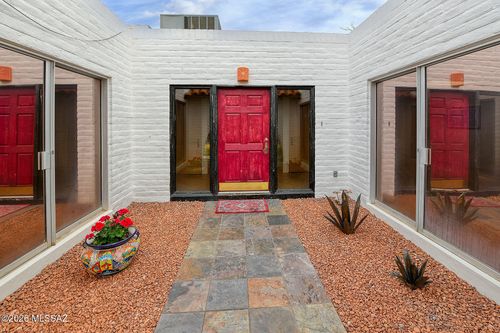 724 W Roller Coaster Rd, Tucson, AZ, 85704-3860 | Card Image