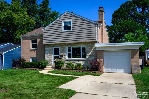 220 Green Valley Dr, Lombard, IL, 60148-2578 | Card Image