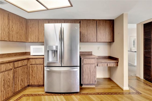 2556 Arborwood Dr, House other with 4 bedrooms, 2 bathrooms and null parking in Valrico FL | Image 6