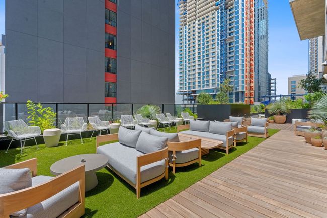 UNIT-3401 - 84 N Interstate 35, Condo with 2 bedrooms, 2 bathrooms and null parking in Austin TX | Image 32