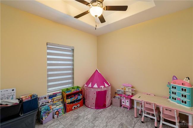 Guest Bedroom 3 | Image 12