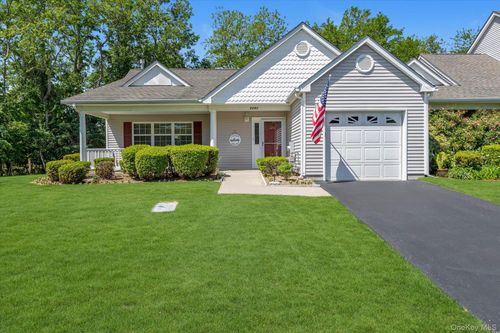 2201-2201 Pebble Beach Path, Riverhead, NY, 11901-1925 | Card Image