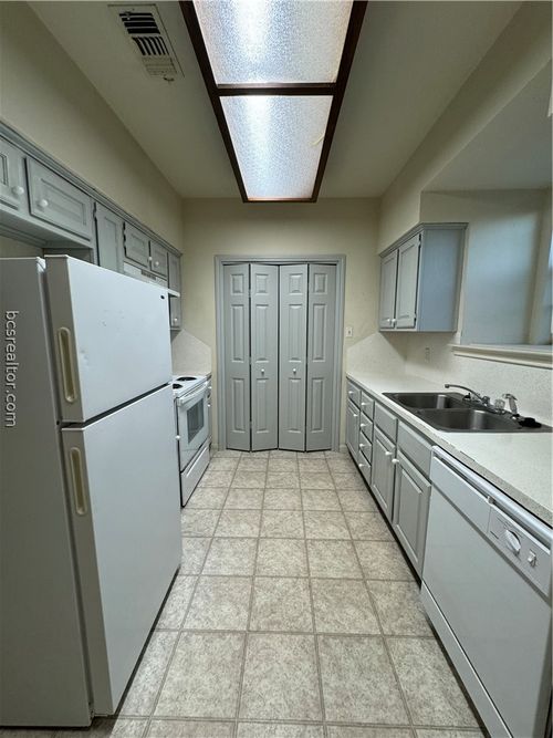 apt-304-400 Nagle St, College Station, TX, 77840-1448 | Card Image