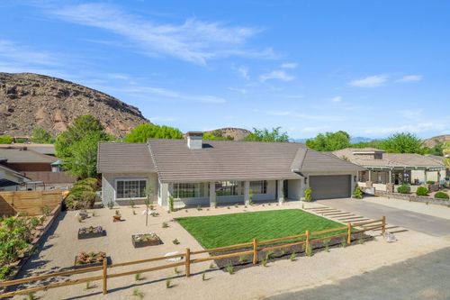 3350 Fairway Rd, St. George, UT, 84790-7779 | Card Image