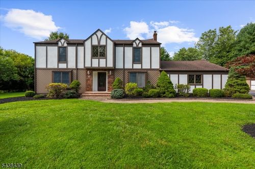 7 Devore Rd, Flemington, NJ, 08822-7154 | Card Image