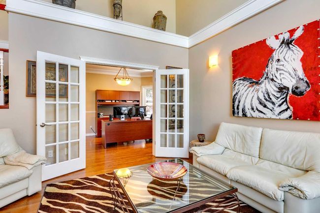 131 Patterson Drive Sw, House other with 5 bedrooms, 4 bathrooms and 4 parking in Calgary AB | Image 8