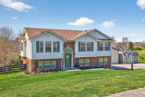 122 Saddlebrook Circle, Berea, KY, 40403 | Card Image