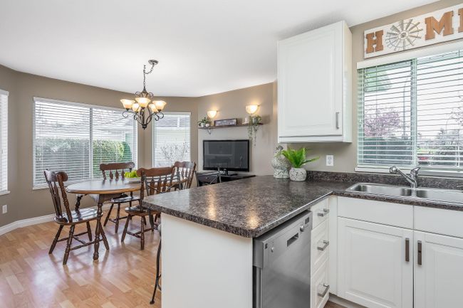 14 - 21928 48 Avenue, Townhouse with 3 bedrooms, 2 bathrooms and 3 parking in Langley BC | Image 10