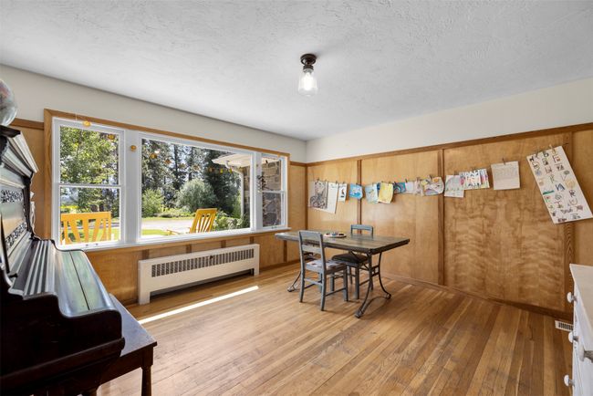School room off entry and kitchen. | Image 19