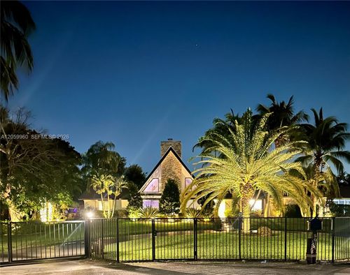 5011 Hawkhurst Ave, Southwest Ranches, FL, 33331-2801 | Card Image