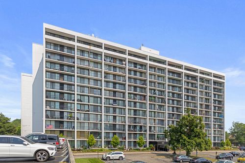 103-2005 S Finley Rd, Lombard, IL, 60148-4826 | Card Image