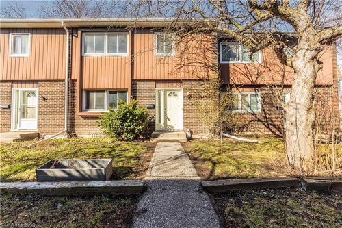 102-121 University Avenue E, Waterloo, ON, N2J4J1 | Card Image