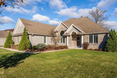 W144N9896 Sun Valley Trail, House other with 4 bedrooms, 3 bathrooms and null parking in Germantown WI | Image 1