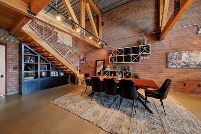 Dining | Image 6