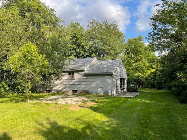 53 Beechwood St, House other with 3 bedrooms, 1 bathrooms and 5 parking in Cohasset MA | Image 6
