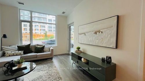 120-8 Beverley Glen Blvd, Thornhill, ON, L4J0L5 | Card Image