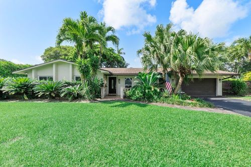 8740 Sw 183rd Ter, Palmetto Bay, FL, 33157-5958 | Card Image