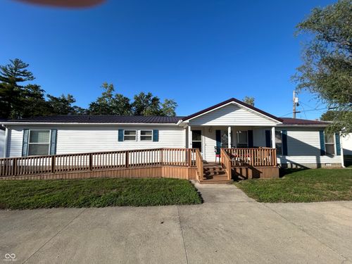 41 E B St, Montezuma, IN, 47862 | Card Image