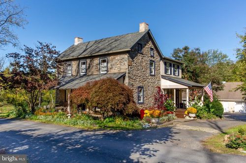 2845 Grouse Ln, RIEGELSVILLE, PA, 18077-9757 | Card Image