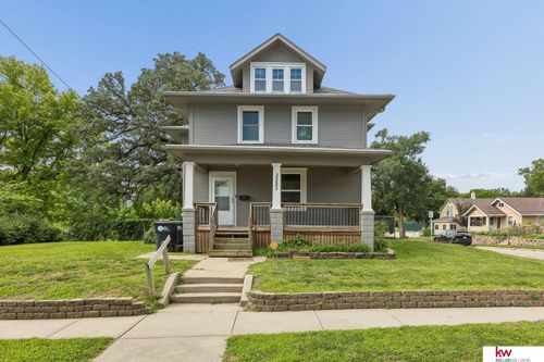 3323 Cass Street, Omaha, NE, 68131 | Card Image