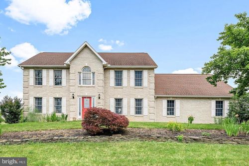 201 Sunbrook Dr, CHAMBERSBURG, PA, 17201-4542 | Card Image