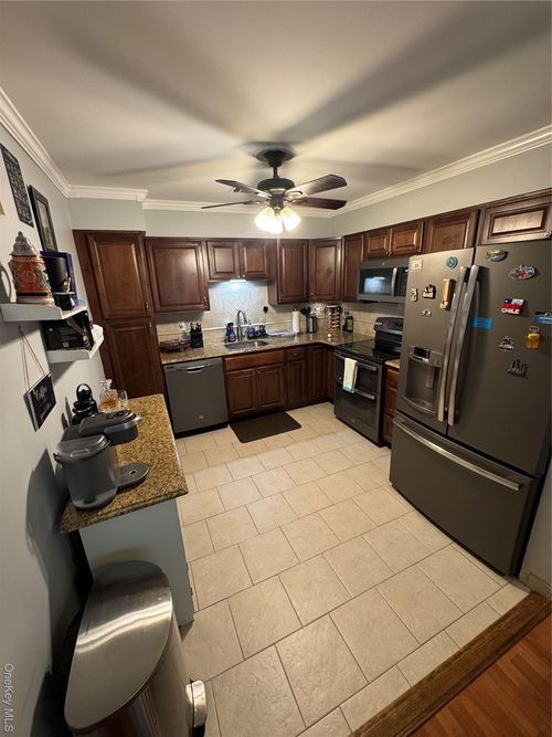 apt-149-175 Main Ave, Wheatley Heights, NY, 11798-2121 | Card Image
