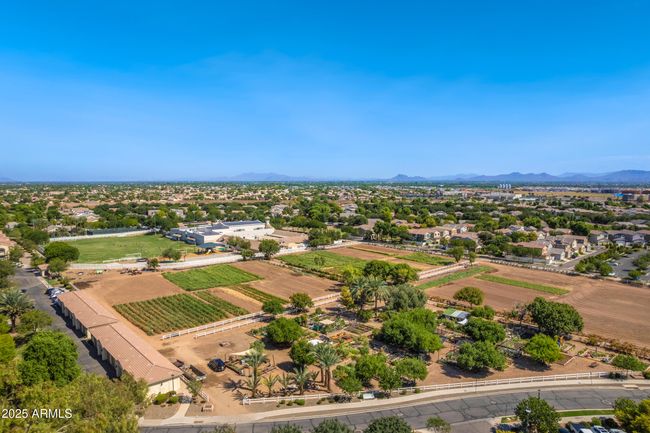 3102 E Agritopia Loop N, House other with 5 bedrooms, 5 bathrooms and null parking in Gilbert AZ | Image 74