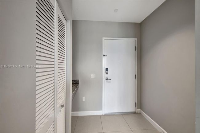 2010 - 5350 Nw 84th Ave, Condo with 2 bedrooms, 2 bathrooms and null parking in Doral FL | Image 14