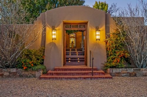 243 Double Arrow Rd, Santa Fe, NM, 87505-8142 | Card Image
