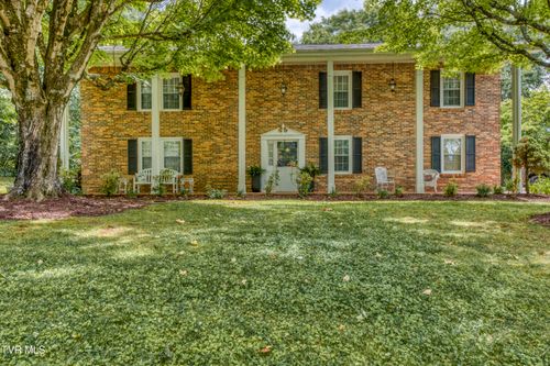 137 Maxwell Dr, Bristol, TN, 37620-2925 | Card Image