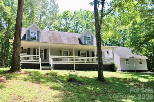 386 Groves Rd, Union Mills, NC, 28167-8504 | Card Image