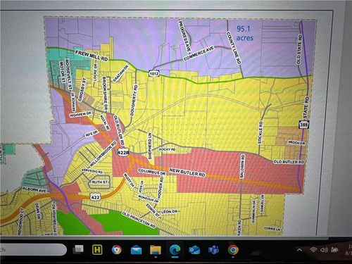 2225 County Line Rd, New Castle, PA, 16101-7609 | Card Image