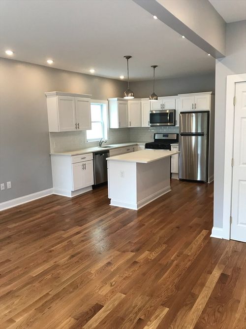 1-10 Henry St, Medford, MA, 02155-6627 | Card Image