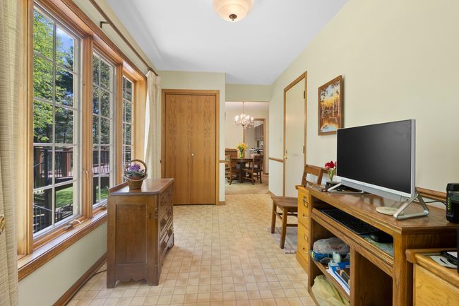 8518 Reese Rd, House other with 3 bedrooms, 3 bathrooms and 8 parking in HARVARD IL | Image 9