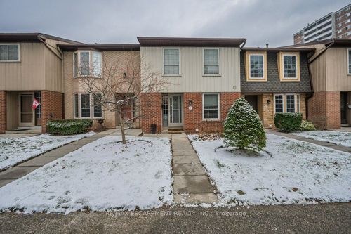 {{alt}} | Card Image