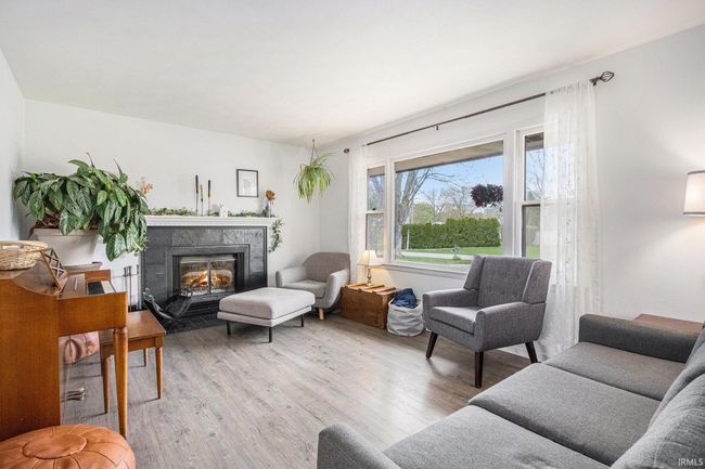 23138 Fredrick Cir, House other with 4 bedrooms, 2 bathrooms and null parking in Elkhart IN | Image 5