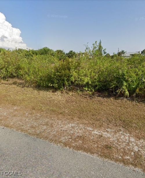 15141 Taurus Cir, PORT CHARLOTTE, FL, 33981-4233 | Card Image