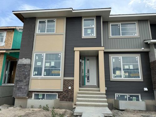 322 Sundown Road, Cochrane, AB, T4C3H2 | Card Image