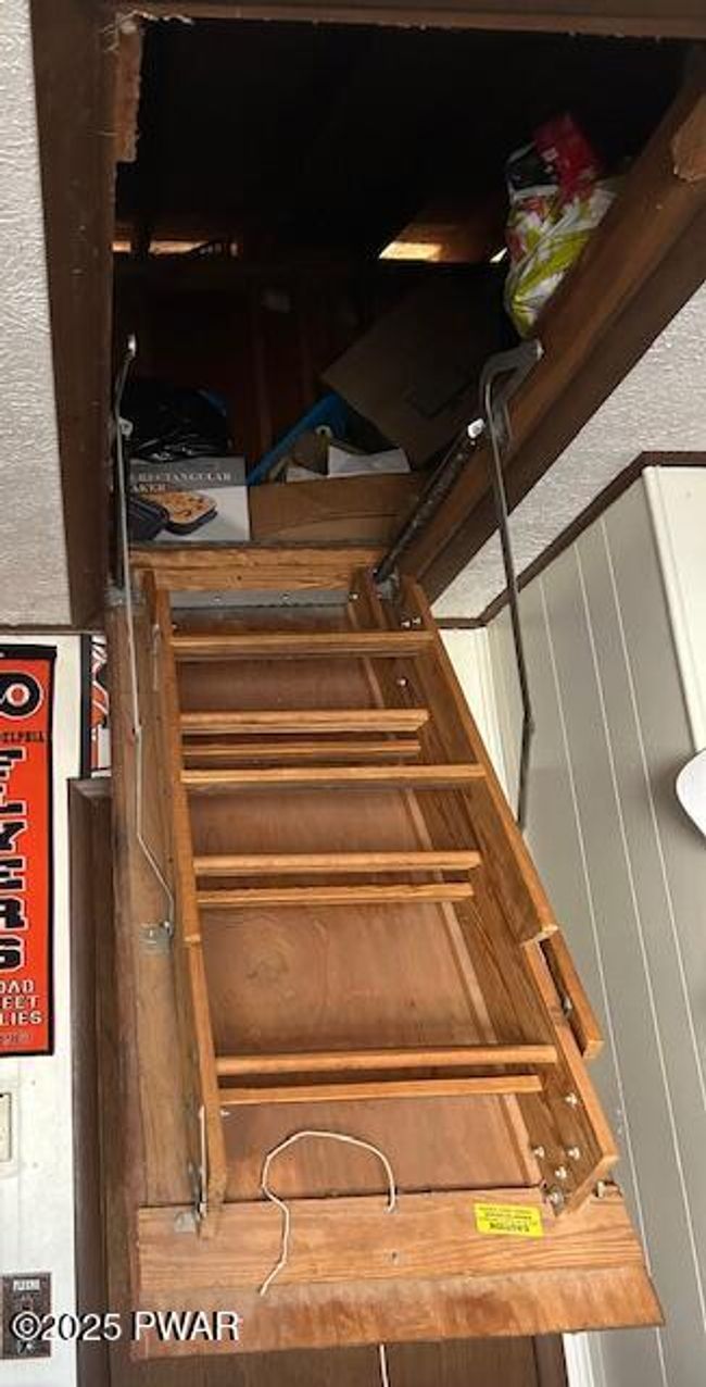 Attic Access in Bedroom #2 | Image 18