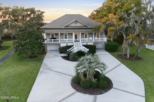 112 Front St, Saint Helena Island, SC, 29920-6631 | Card Image