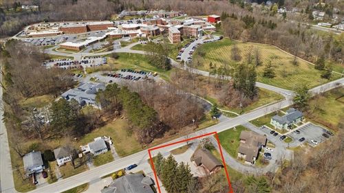 320 Dewey Street, Bennington, VT, 05201 | Card Image