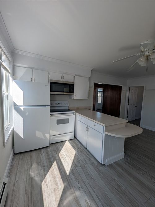 ste-2-62 Pleasant St, Westerly, RI, 02891-6134 | Card Image