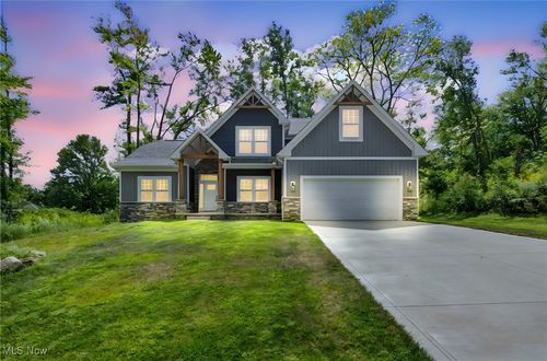 5 Foxwood Cir, Wakeman, OH, 44889-9084 | Card Image