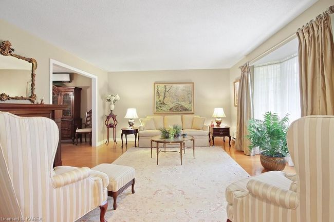 15 Bay St, House other with 2 bedrooms, 1 bathrooms and 5 parking in Newboro ON | Image 5