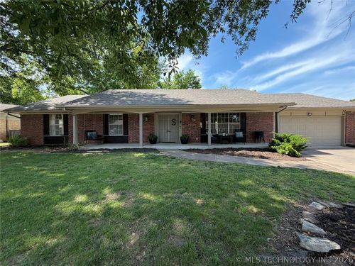 6904 53rd Pl, Tulsa, OK, 74145-7505 | Card Image